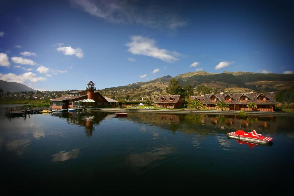 Puertolago Country Inn & Resort Отавало Екстериор снимка
